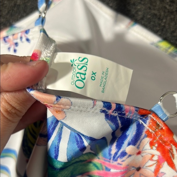 Outdoor Oasis Floral High Cut One-Piece Swimsuit with Ruffled Straps, Womens XL - Picture 6 of 7